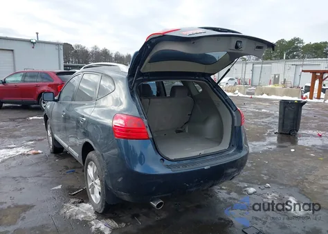 2013 Nissan Rogue Sv z USA, uszkodzony, nr VIN JN8AS5MT5DW515664